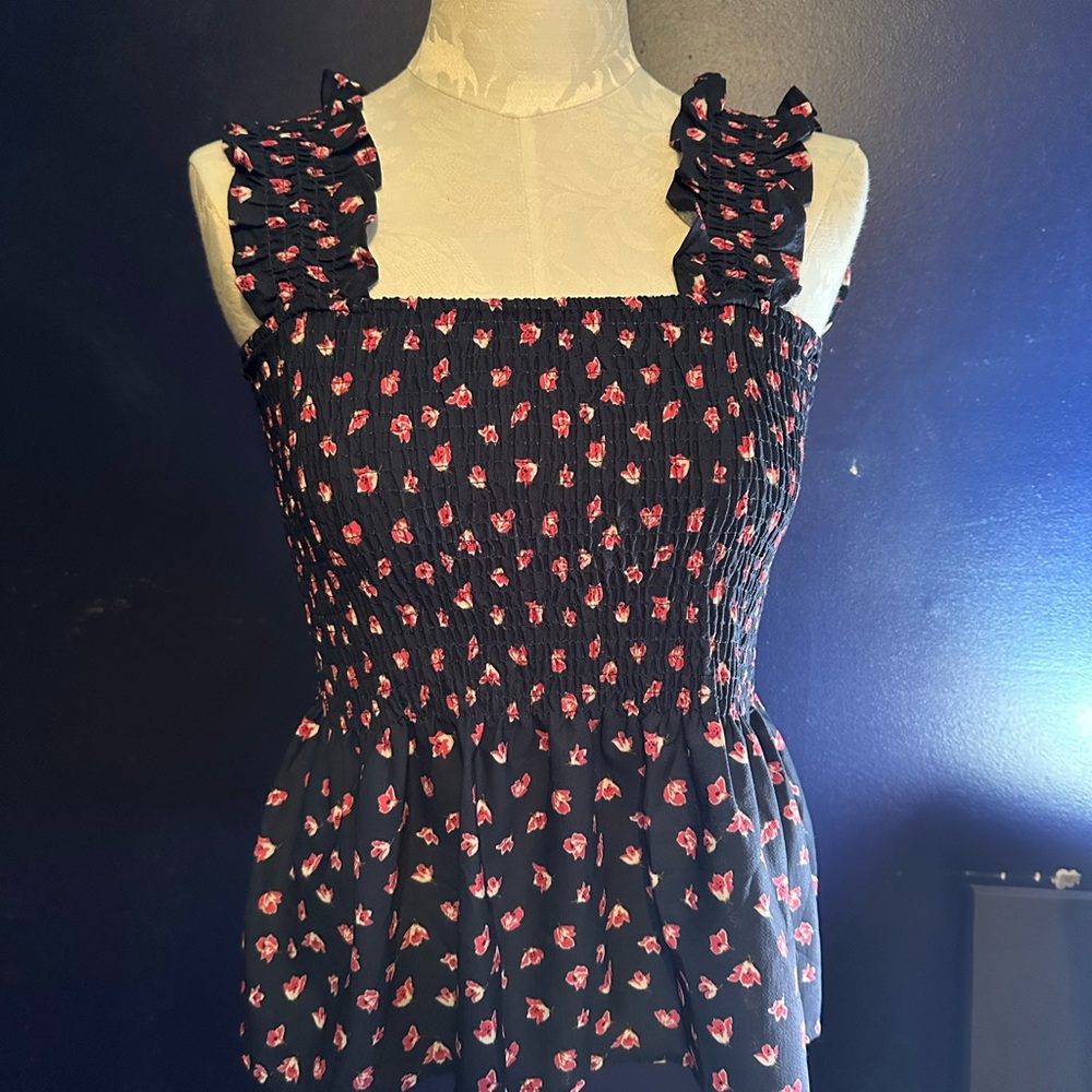 Navy Floral Smocked Ruffle Strap Tank Top Women’s Large Cottagecore